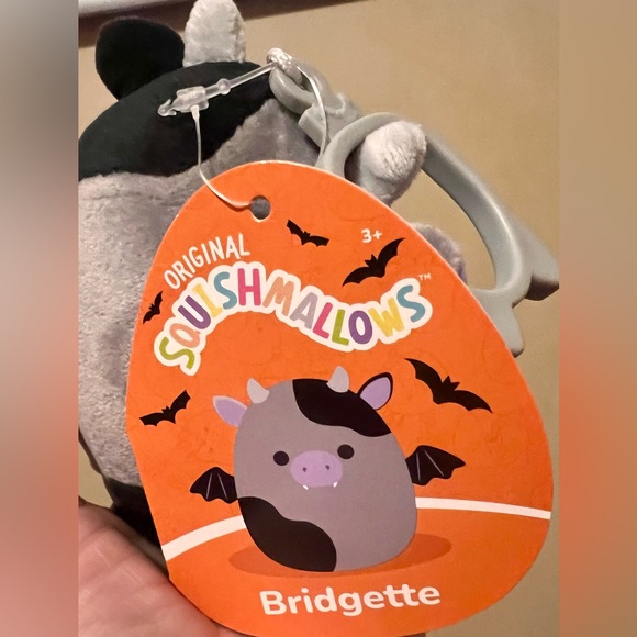 Bridget 3” clip vampire cow - Picture 2 of 3